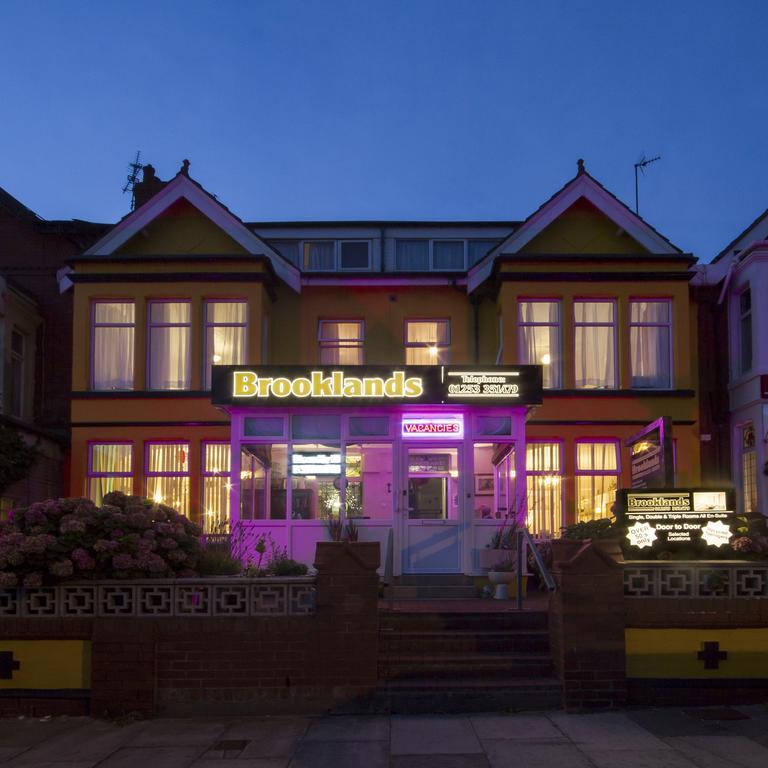 Brooklands Over 50'S Only Blackpool Esterno foto