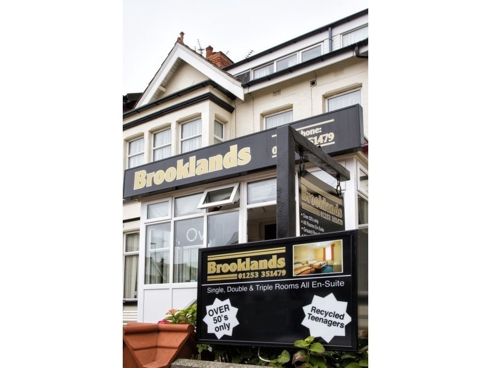 Brooklands Over 50'S Only Blackpool Esterno foto